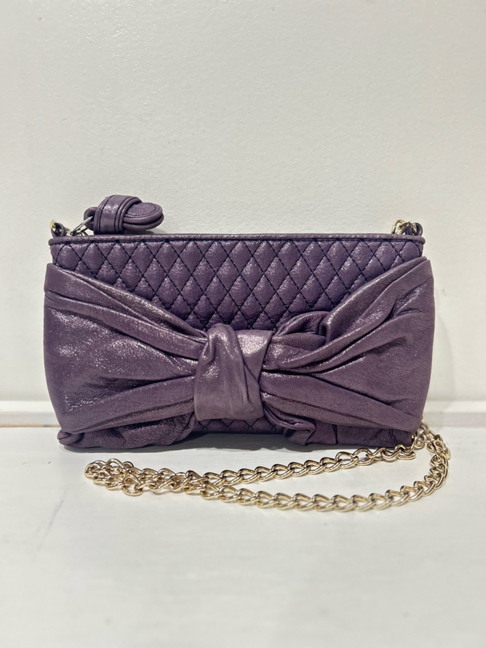 Juicy Couture‎ Purple Metallic Cowhide Leather Bow Crossbody Clutch Quilted Y2K